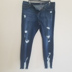 NWOT NY&CO distressed ankle jeans